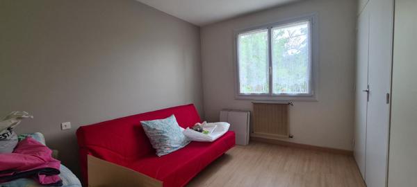 Maison Gorges 4 P . 3 Chs . 84.7 M² . Garage . T 545 M² . Terrasse