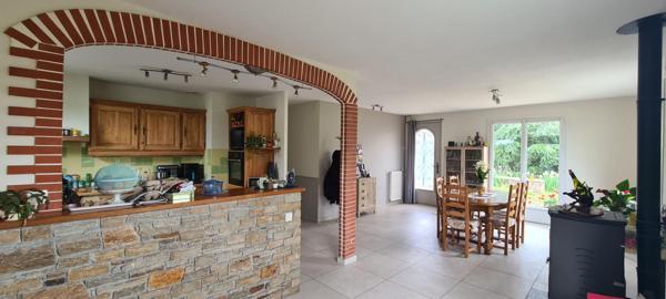 Maison Gorges 4 P . 3 Chs . 84.7 M² . Garage . T 545 M² . Terrasse