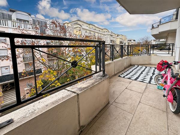 Appartement au centre ville de ROSNY SOUS BOIS