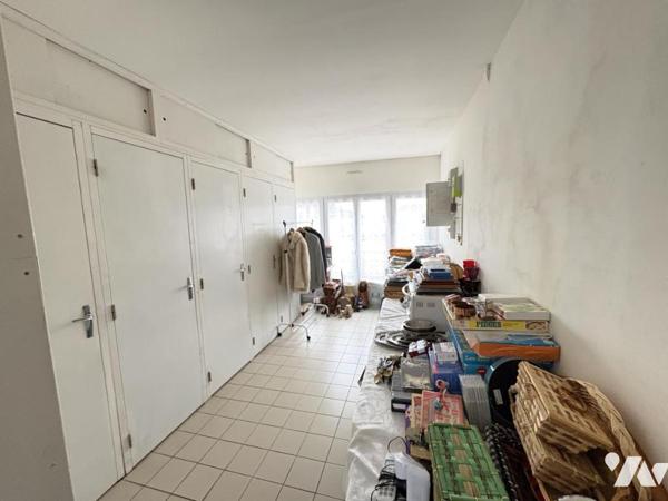 Maison familiale avec vie de plain-pied cinq chambres