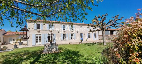 Maison à Saintes, 17100 - 8 pièces 237m²