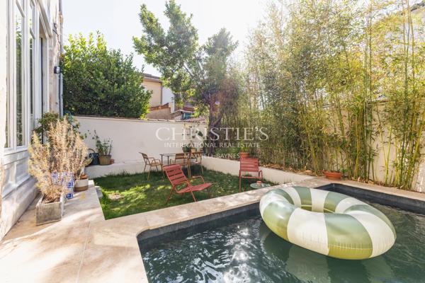 BORDEAUX NANSOUTY – MAISON EN PIERRE DE TAILLE AVEC JARDIN ET GARAGE