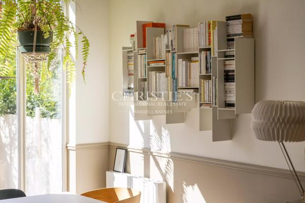 BORDEAUX NANSOUTY – MAISON EN PIERRE DE TAILLE AVEC JARDIN ET GARAGE