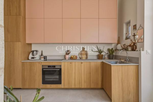 BORDEAUX NANSOUTY – MAISON EN PIERRE DE TAILLE AVEC JARDIN ET GARAGE
