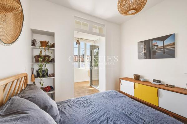 BORDEAUX NANSOUTY – MAISON EN PIERRE DE TAILLE AVEC JARDIN ET GARAGE
