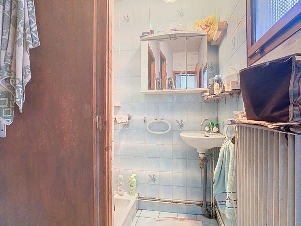 Maison Briollay 5 pièce(s) 24.27 m2