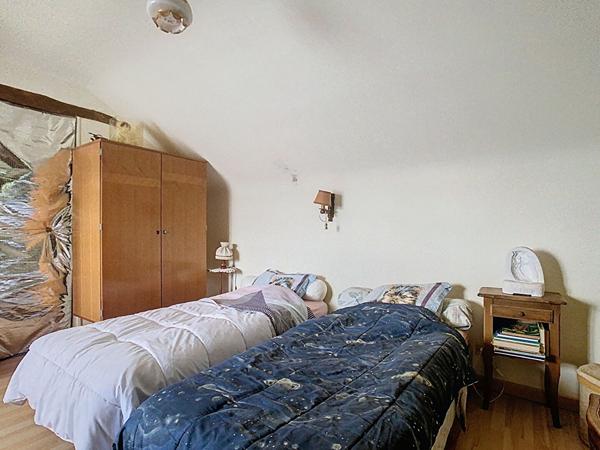 Maison Briollay 5 pièce(s) 24.27 m2