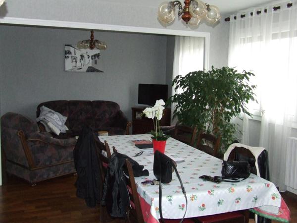 Joli pavillon sur sous-sol à rafraichir !