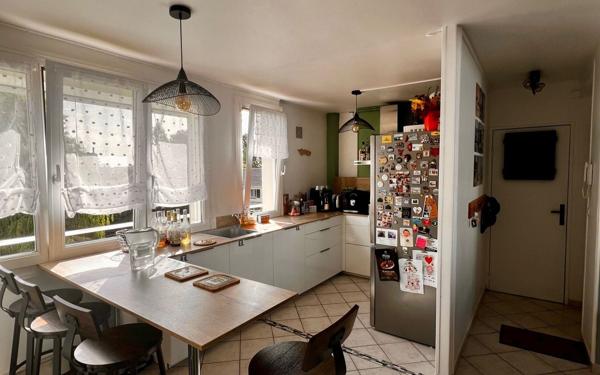 Appartement à vendre    3 pièces • 66 m2 Saint-Quentin