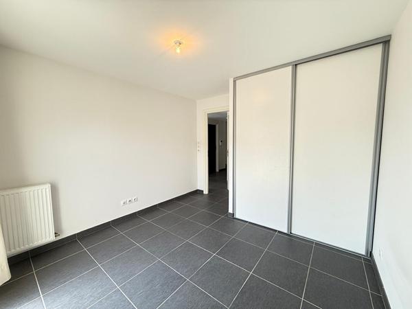 A LOUER - TOURNEFEUILLE - Appartement 3 pièces 57 m² avec grande terrasse, cuisine équipée et parking - G1324