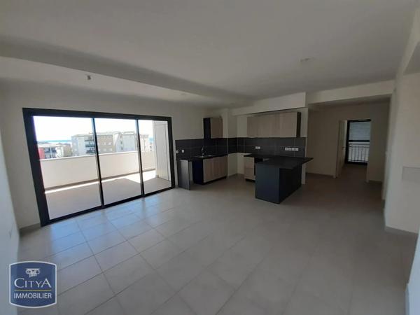 Appartement à louer 3 pièces 73.03m² Saint-Denis (97400)