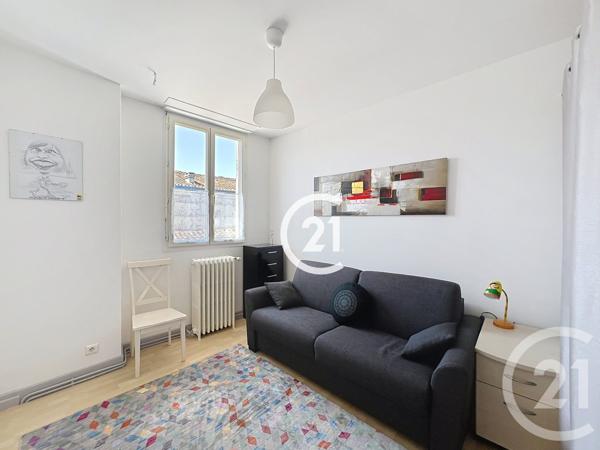 Maison à vendre  5 pièces - 99 m 2   COGNAC  - 16