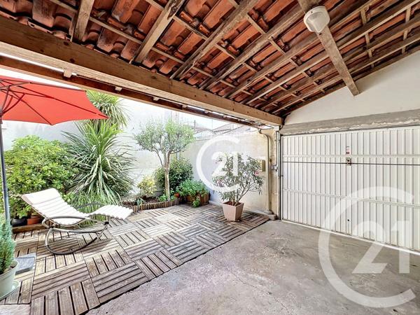 Maison à vendre  5 pièces - 99 m 2   COGNAC  - 16
