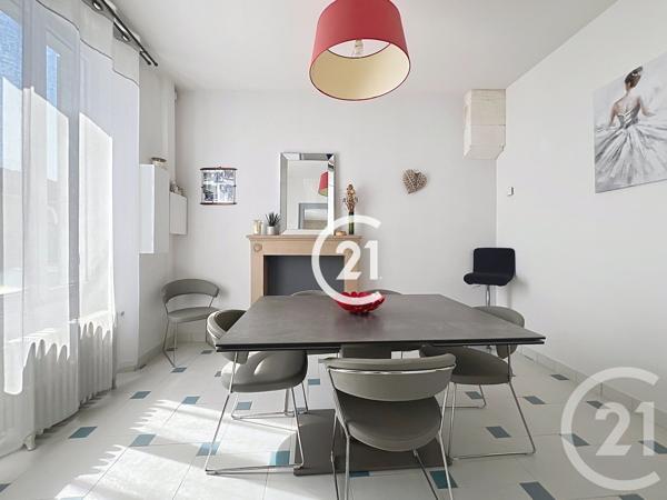 Maison à vendre  5 pièces - 99 m 2   COGNAC  - 16