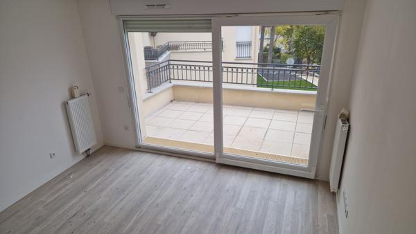 Appartement Saint Pierre Du Perray 4 pièce(s) 80 m2