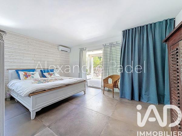 Maison à vendre 10 pièces 270 m² Carqueiranne