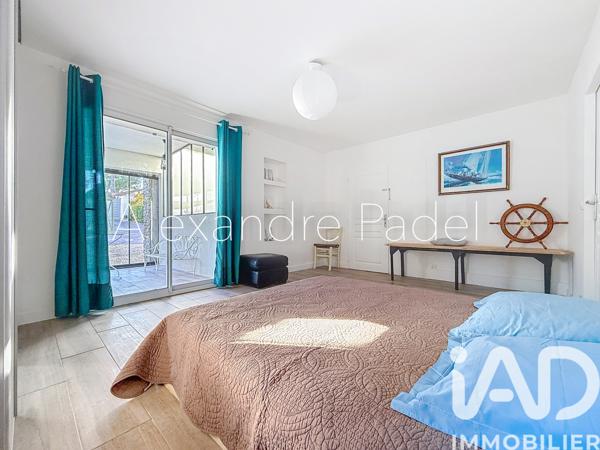 Maison à vendre 10 pièces 270 m² Carqueiranne