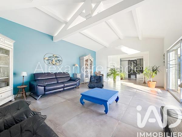 Maison à vendre 10 pièces 270 m² Carqueiranne