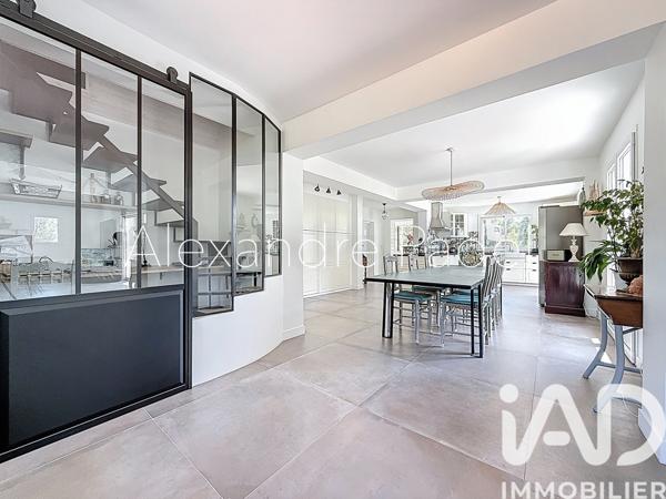 Maison à vendre 10 pièces 270 m² Carqueiranne
