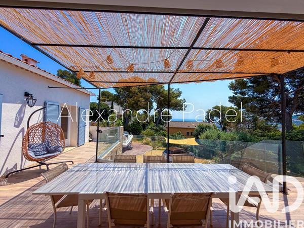 Maison à vendre 10 pièces 270 m² Carqueiranne