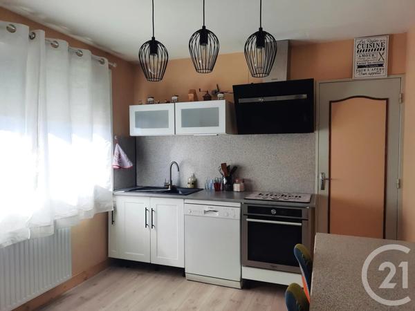 Maison à vendre  5 pièces - 96,57 m 2   CHEF BOUTONNE  - 79
