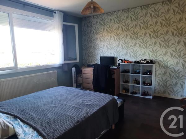 Maison à vendre  5 pièces - 96,57 m 2   CHEF BOUTONNE  - 79