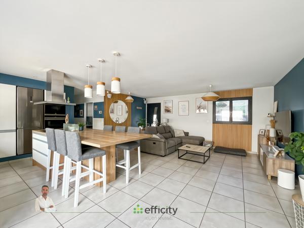 Maison
         4 pièces
        - 102 m² Exclusivité 378 000 € *
