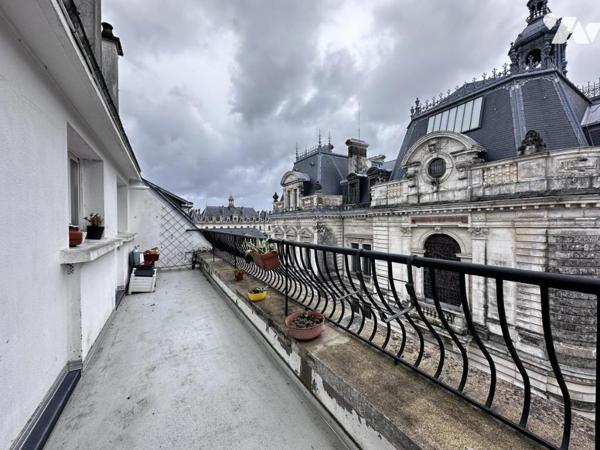 APPARTEMENT CENTRE VILLE - TRES JOLIE VUE 