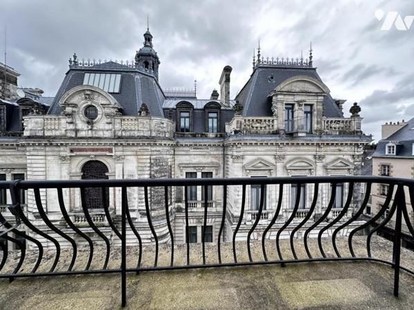 APPARTEMENT CENTRE VILLE - TRES JOLIE VUE 