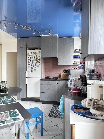 APPARTEMENT CENTRE VILLE - TRES JOLIE VUE 