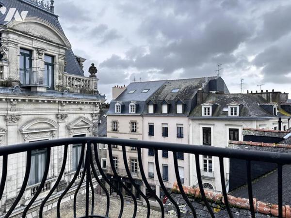 APPARTEMENT CENTRE VILLE - TRES JOLIE VUE 