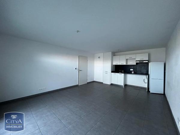 Appartement à louer 3 pièces 61.85m² Roncq (59223)