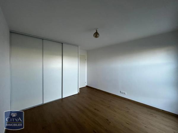 Appartement à louer 3 pièces 61.85m² Roncq (59223)