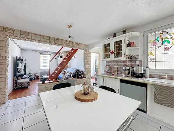 Duplex centre-ville au calme ? tout à pied ? Évian-les-Bains