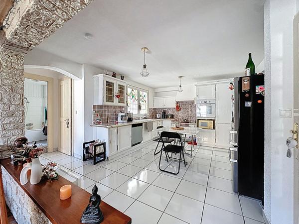 Duplex centre-ville au calme ? tout à pied ? Évian-les-Bains