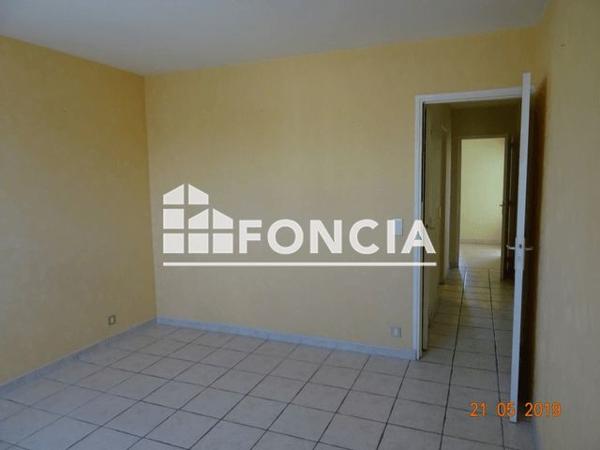 Location Appartement 3 pièces 78 m² - BOULEVARD MARECHAL FOCH Salon De Provence 13300