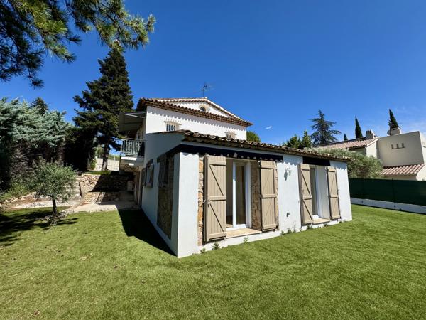 Draguignan (83300) Draguignan, Vieille route de Grasse, Maison 5 pièces, Terrain 840 m², garage.