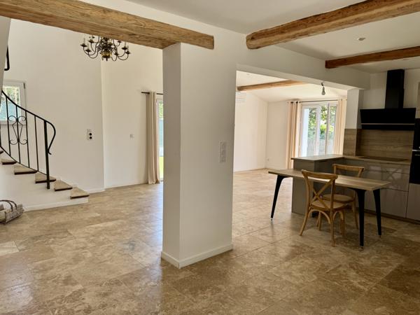 Draguignan (83300) Draguignan, Vieille route de Grasse, Maison 5 pièces, Terrain 840 m², garage.