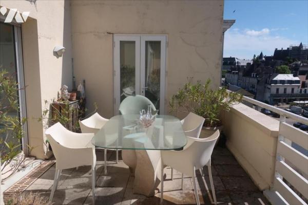 Appartement T6 - 5ème étage - Ascenseur - Cave - deux Parkings. 133,10m² hab.