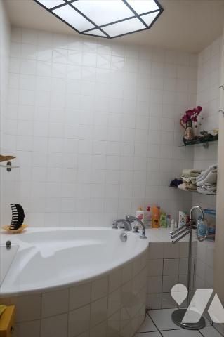 Appartement T6 - 5ème étage - Ascenseur - Cave - deux Parkings. 133,10m² hab.