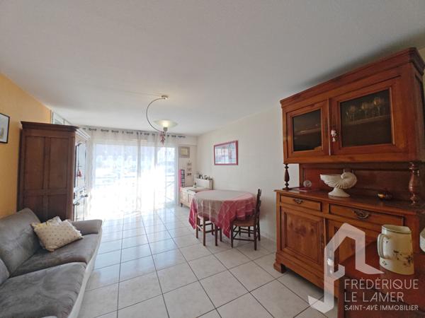 Appartement 2 pièce(s) lumineux avec loggia, vue dégagée et stationnement sécurisé , Vannes
