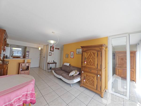 Appartement 2 pièce(s) lumineux avec loggia, vue dégagée et stationnement sécurisé , Vannes