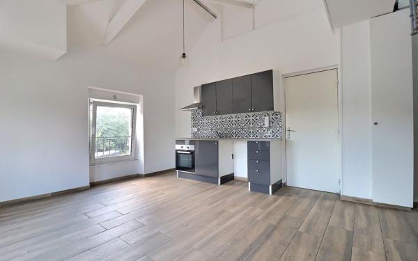 Appartement à louer    2 pièces • 36 m2 Freyming-Merlebach