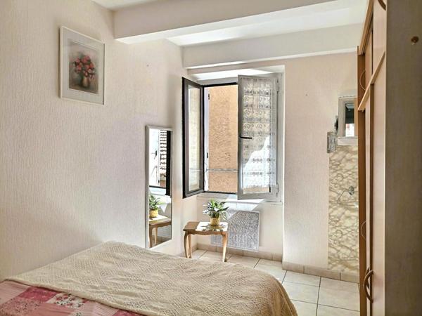 MAISON DE VILLE AU COEUR DE SISTERON