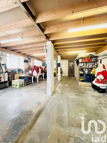 Immeuble à vendre 285 m² Sarrey