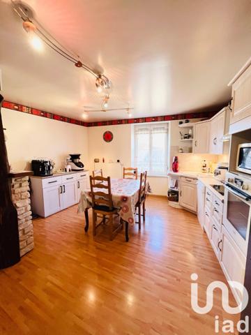 Immeuble à vendre 285 m² Sarrey