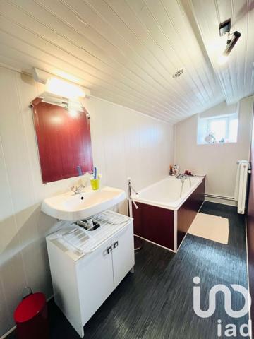 Immeuble à vendre 285 m² Sarrey