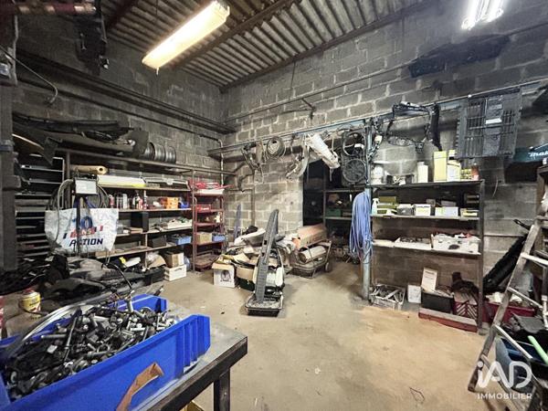 Location hangar 243 m² Varetz