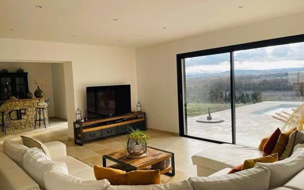 Maison à vendre    5 pièces •  Brugairolles