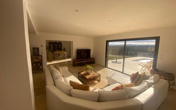 Maison à vendre    5 pièces •  Brugairolles